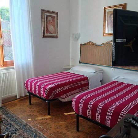 Casa Vancanza Sciamandola レヴァント エクステリア 写真