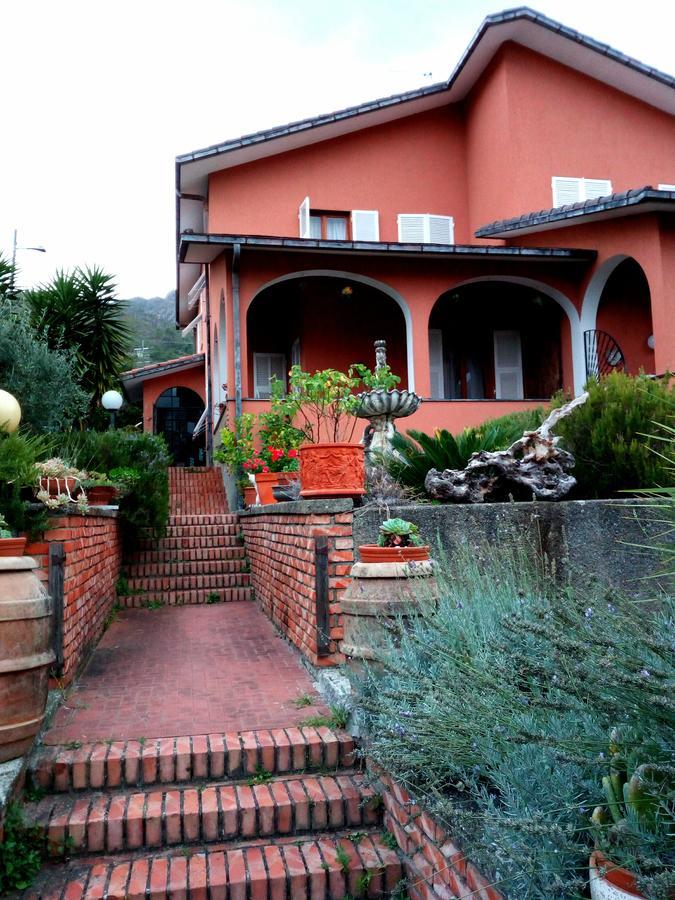 Casa Vancanza Sciamandola レヴァント エクステリア 写真